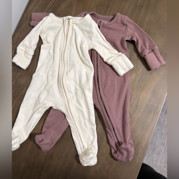 NewBorn Bundle - Zara, Colored Organics, H & M, Carters, Kendi - Picture 9 of 12
